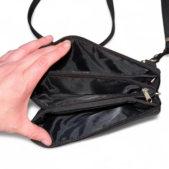 Black nylon shoulder/crossbody bag with adjustable strap - Picture 4 of 4